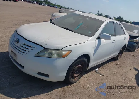 2009 Toyota Camry Le z USA, uszkodzony, nr VIN 4T1BE46K19U887538
